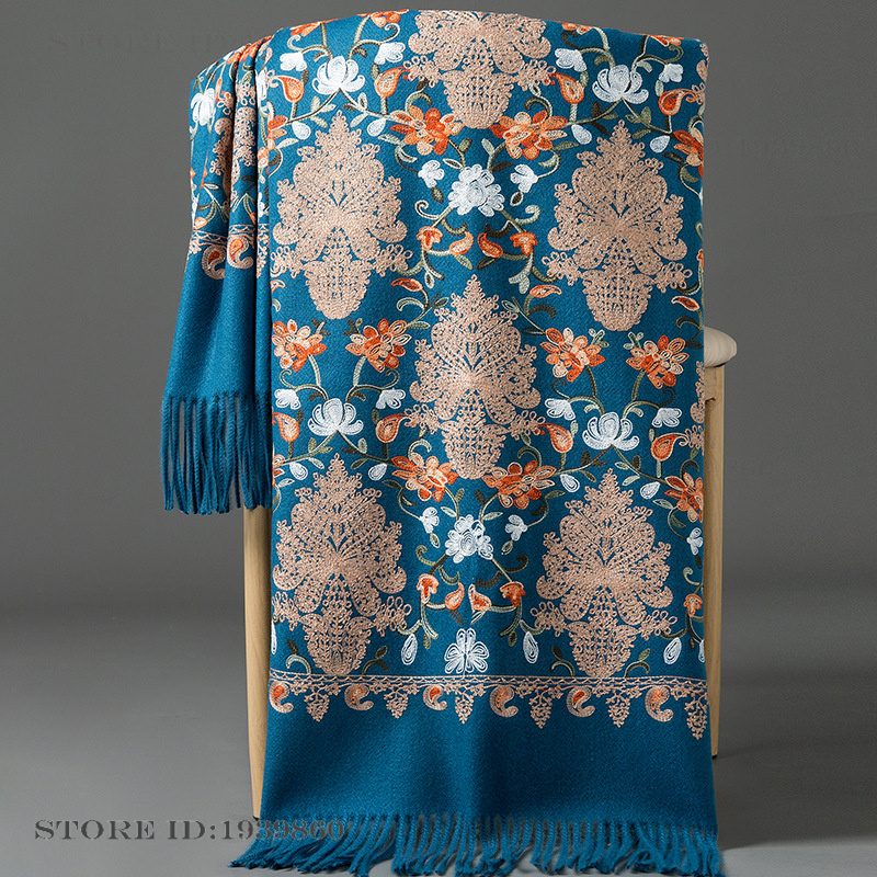 Embroidery Pashmina - وشاح من الكشمير والباشمينا مطرز بنمط