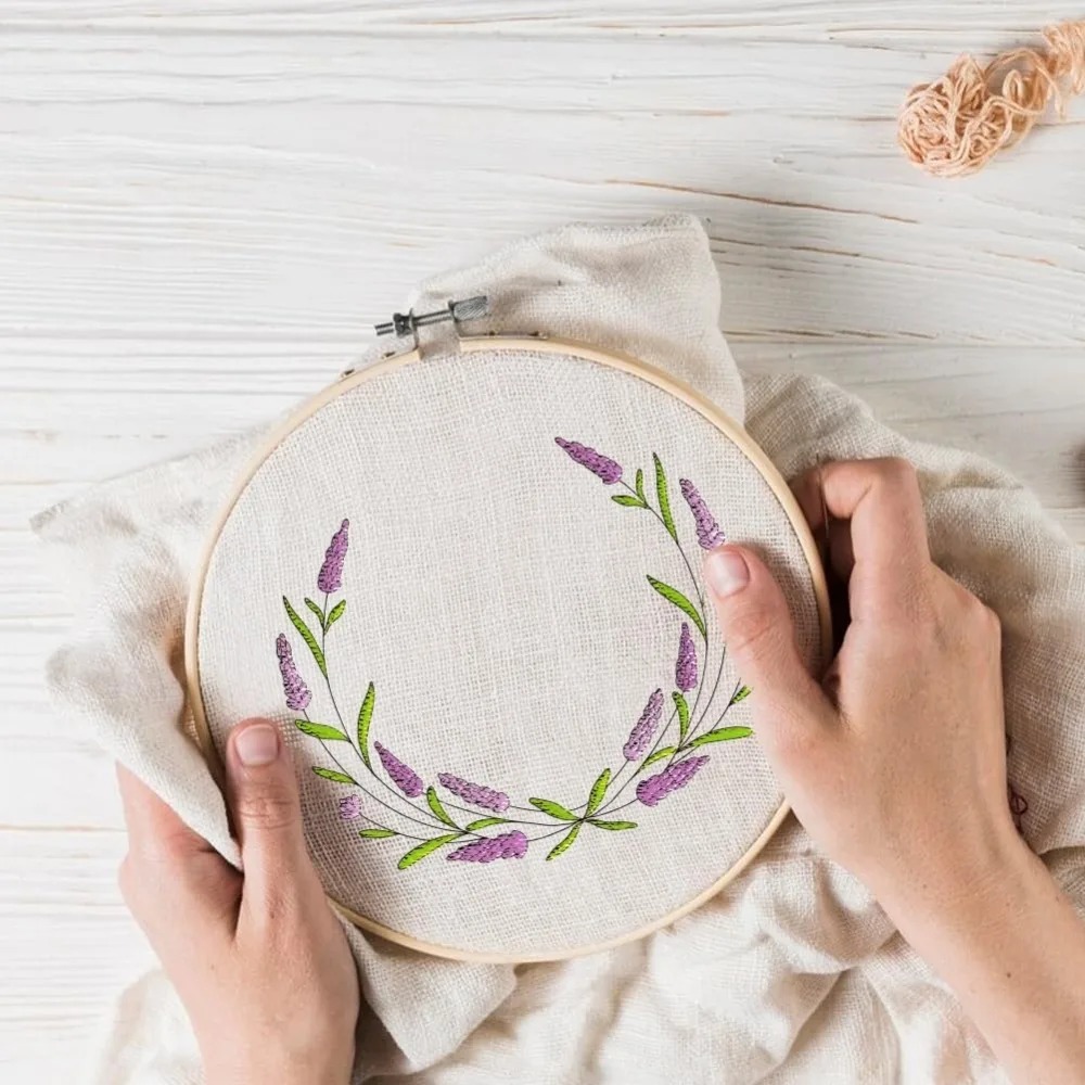4 أوراق زهرة اللافندر فراشة مث - مراجعة Embroidery Cloth وسعره