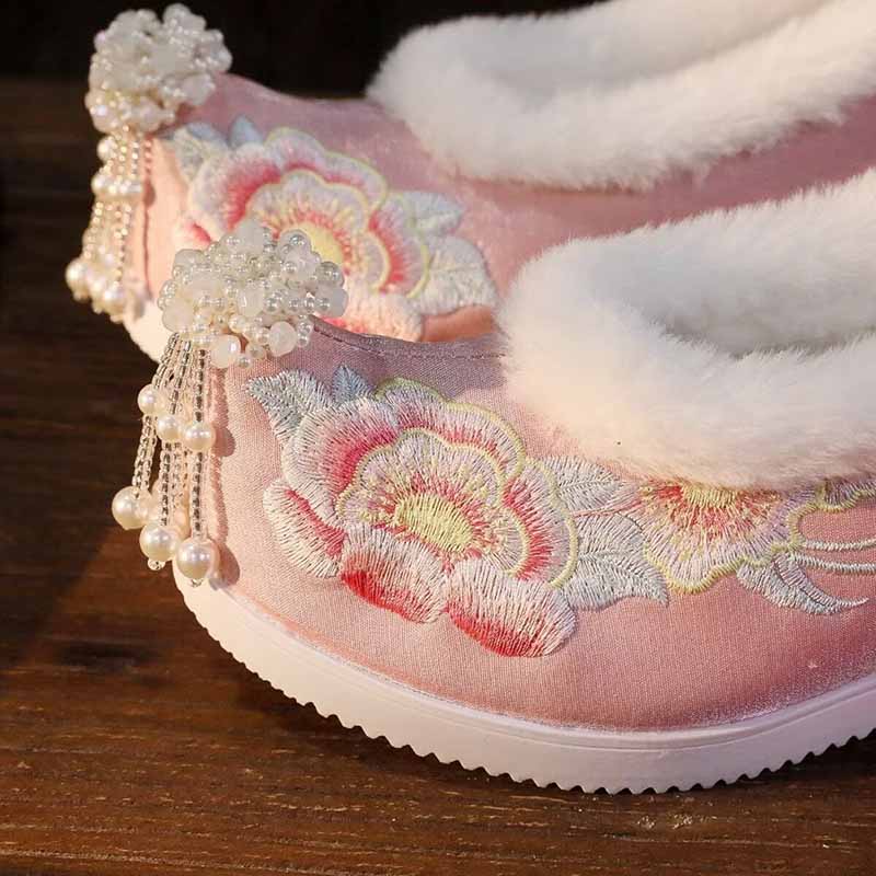 المرأة حجم كبير 41 #   أحذية H - مراجعة Embroidery Cloth وسعره