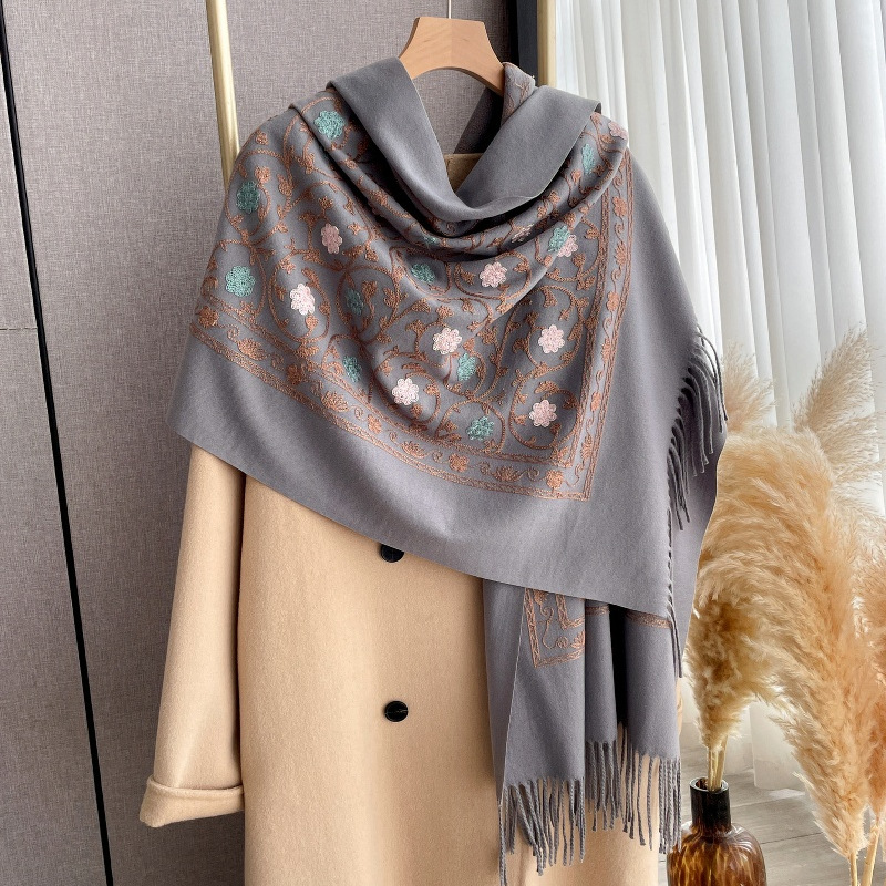 وشاح كشمير مطرز جديد لعام 2025 - مراجعة Embroidery Pashmina وسعره