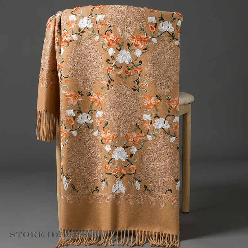وشاح من الكشمير والباشمينا مطر - مراجعة Embroidery Pashmina وسعره