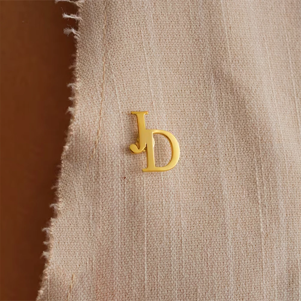 دبابيس أولية مخصصة للنساء شخصي - مراجعة Embroidery Names وسعره