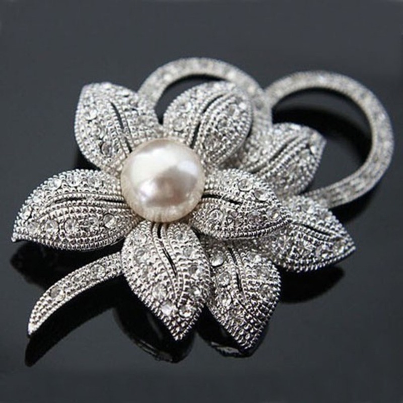 أزياء كريستال بروش أنيقة باوهي - مراجعة Embroidery Simple وسعره